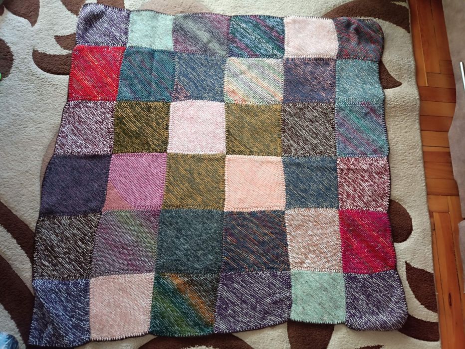 Плед вязанный 1.15 х 1.15 м