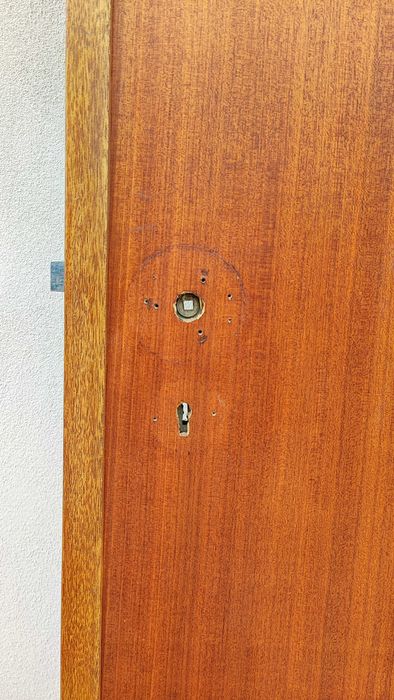 Portas em madeira usadas