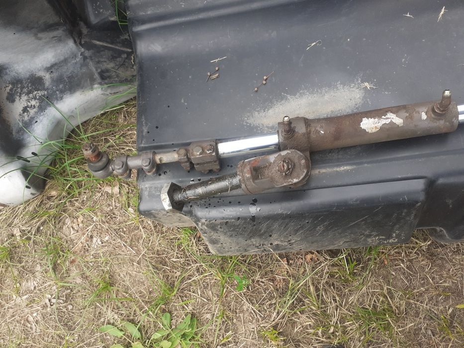 Siłownik wspomagania  massey 3070 ferguson  3050  3060