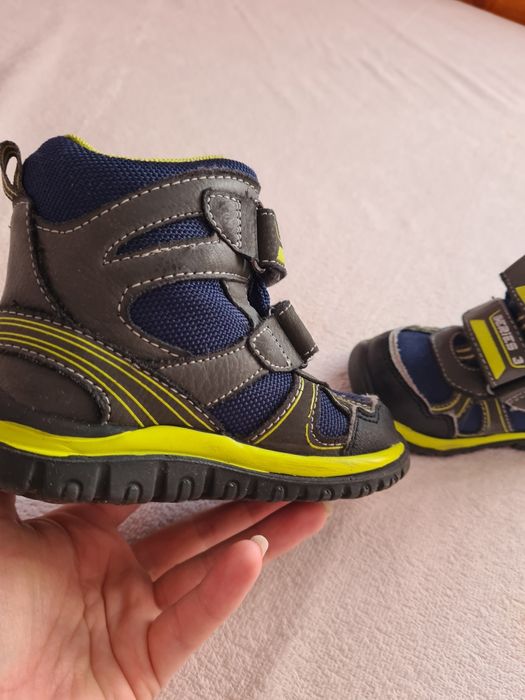 Buty zimowe kozaczki r. 22