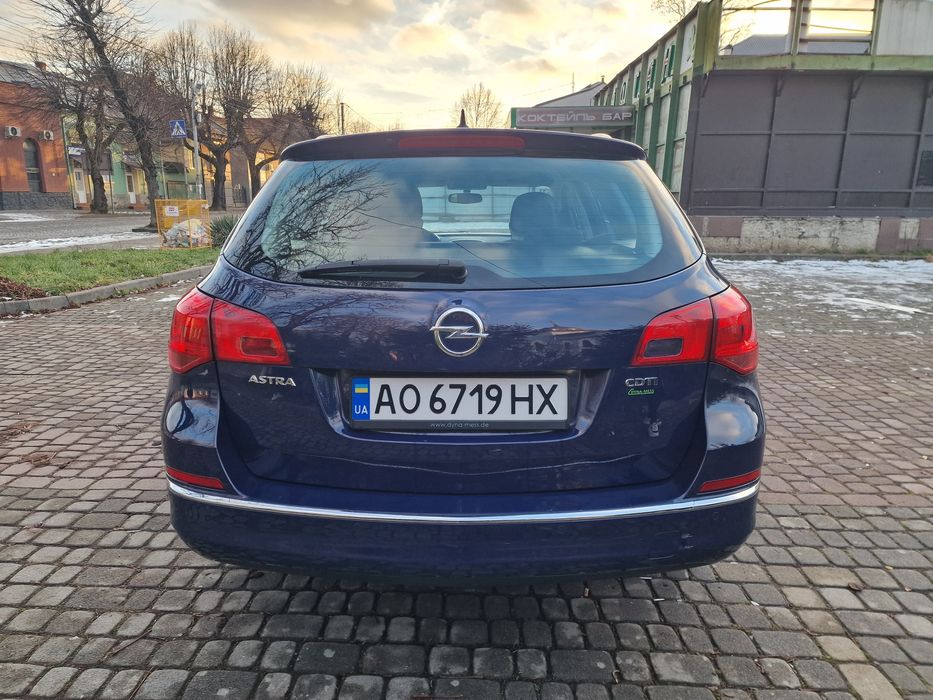 Opel Astra J 2013 1.7