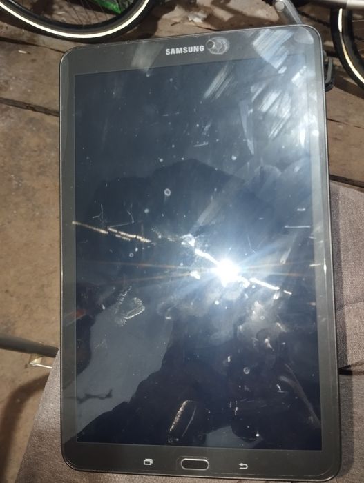 Продаю планшет Tab Samsung