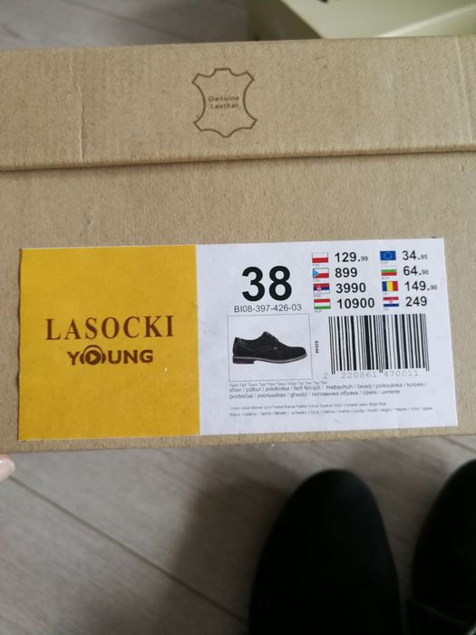 Buty młodzieżowe 38 - komunijne