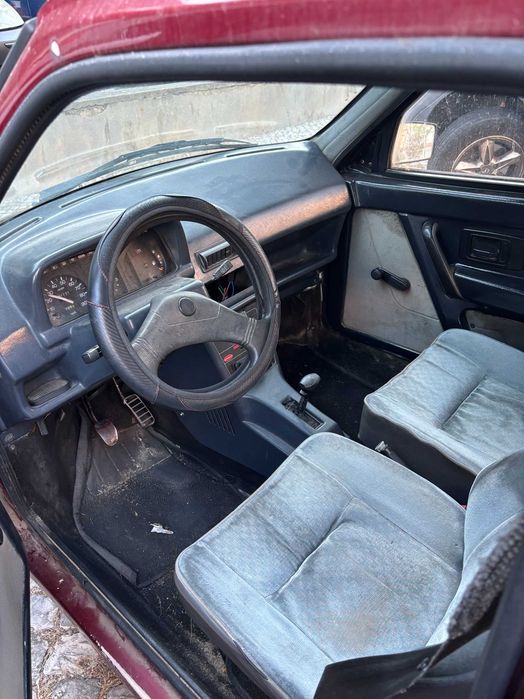 Microcar Lyra 1999 – ideal para primeiro carro
