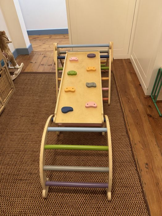 Estrutura de escalda interior em madeira