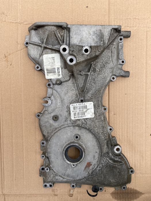 Передня кришка двигуна Volvo v50 1.8 бензин