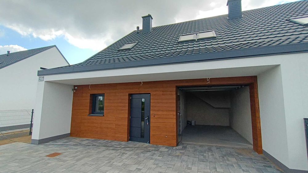 DOM z Garażem, Duży Taras, Ogród