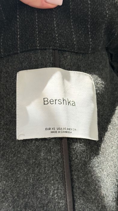 Осіннє пальто від «bershka»