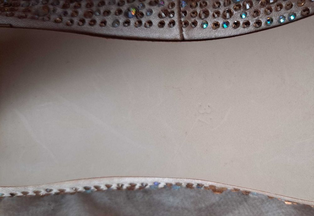 Sapatos cerimónia marca "Caravela"