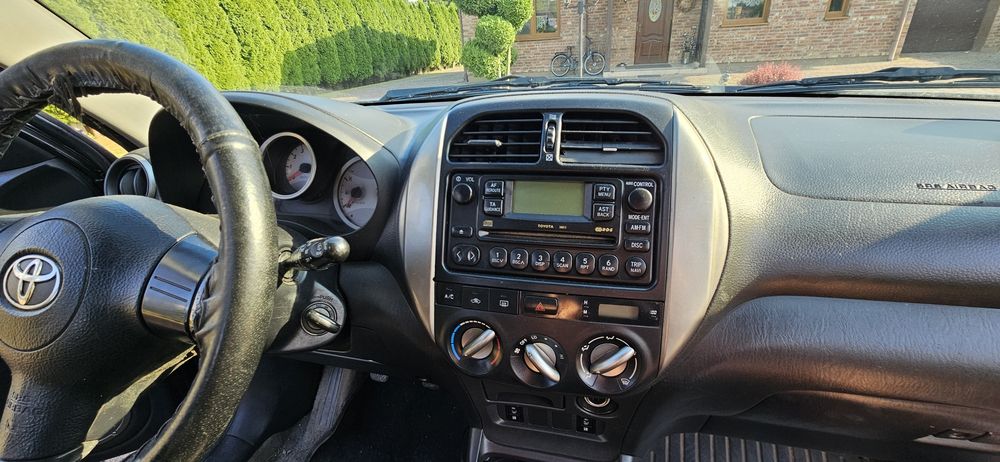 Toyota RAV4 z hakiem - szybka sprzedaż