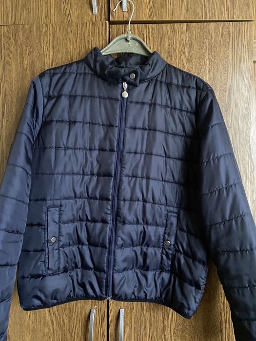 Продам женскую куртку Stradivarius