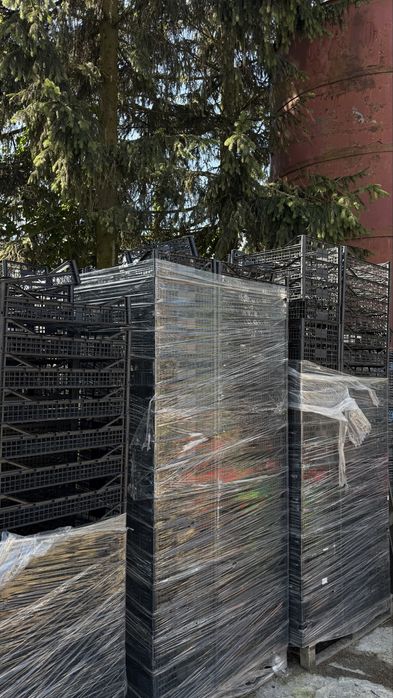Plastikowe klatki