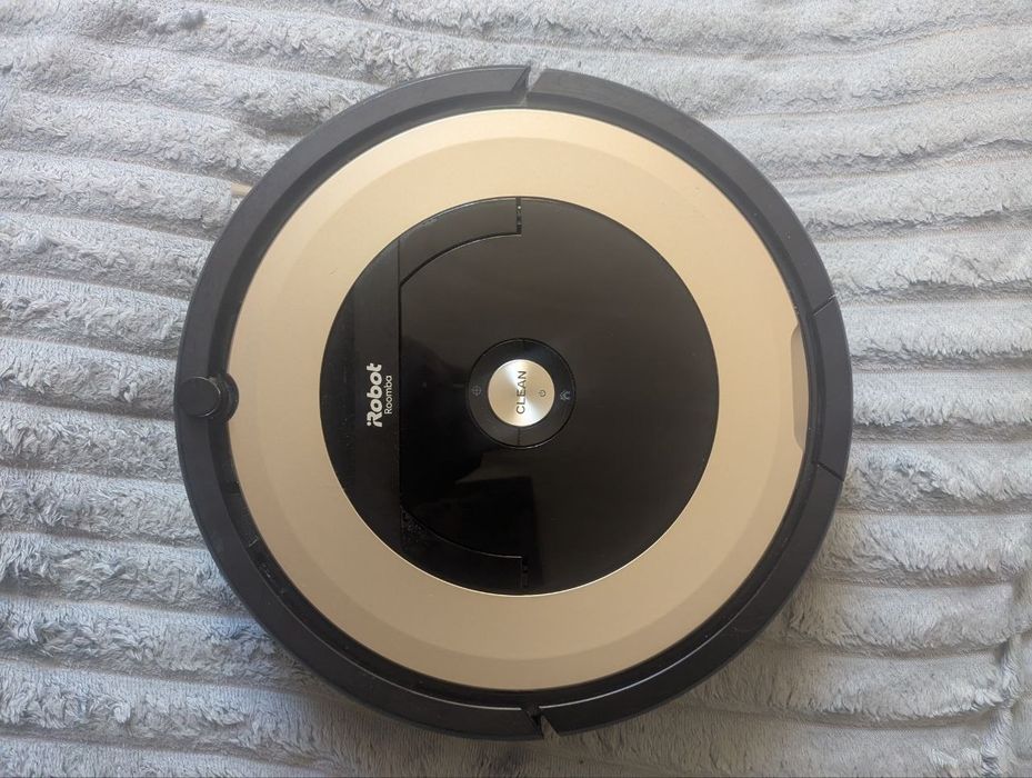 Продам робот-пилосос iRobot Roomba 891 у відмінному стані