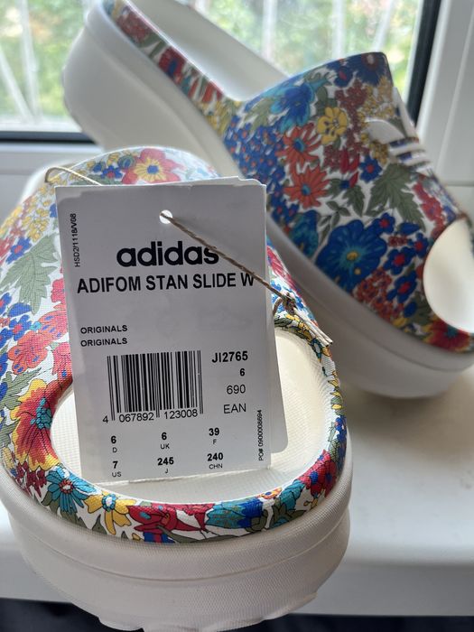 Босоножки, шлепанцы, пантолеты adidas Stan Smith