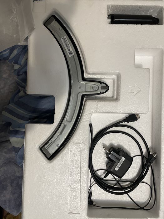 Продам монитор LG MP68VQ-P