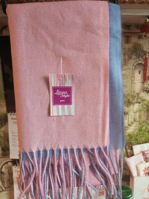 Новый  качественный  кашемировые двусторонний  ( розово- голубой) шарф