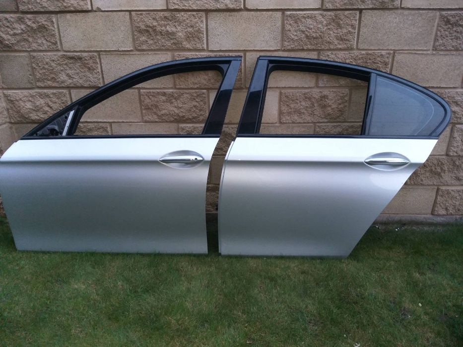 BMW F10 F11 двері скло замок ручка колір C10 A300 354 БМВ