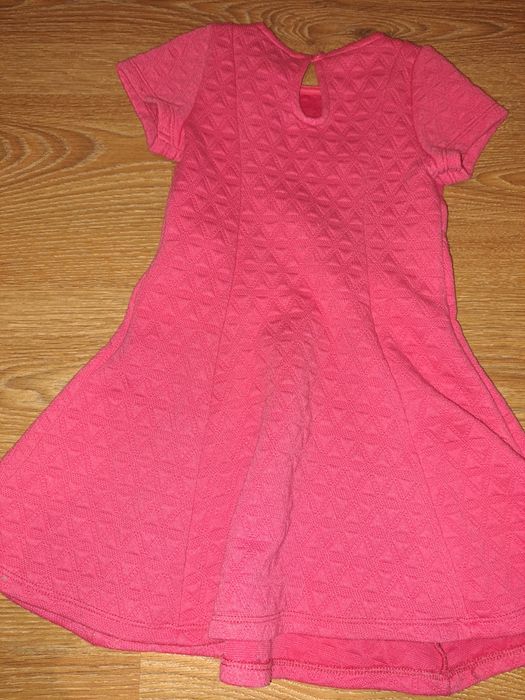 Sukienka krótki rękaw rozm. 104