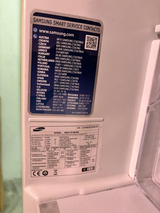 Frigorífico combinado SAMSUNG RB31FEJNCSS