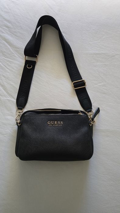 Mala Guess em bom estado