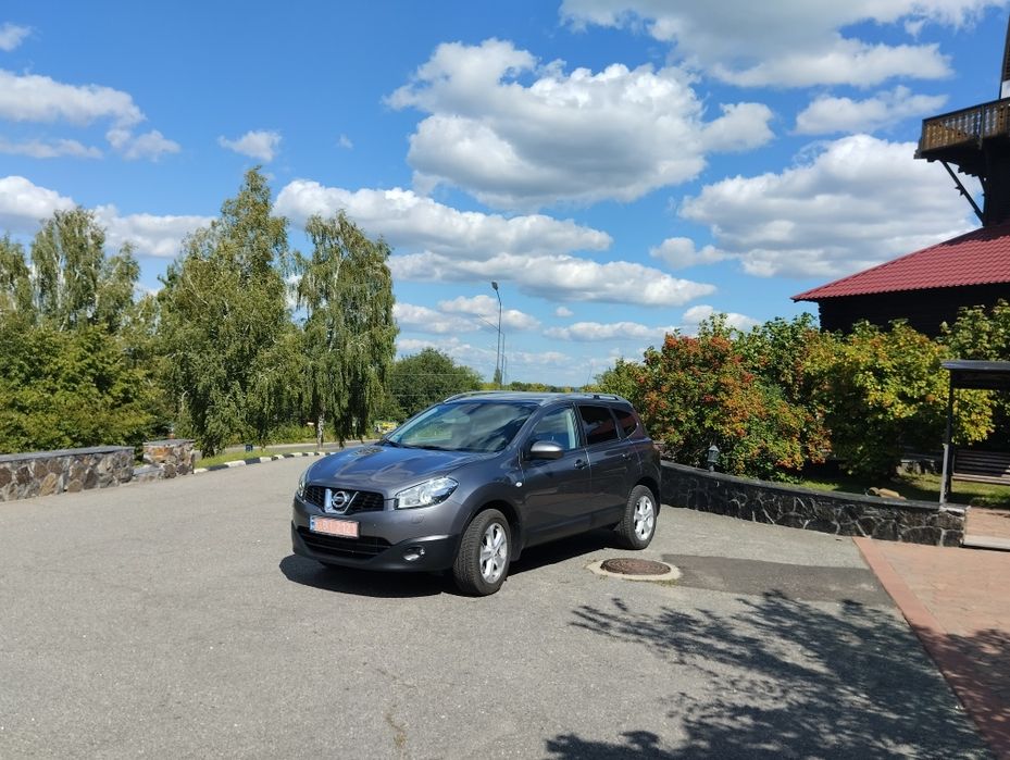 Продам   2012р Авто на повном ходу максимальная  коомплектация  Босе .