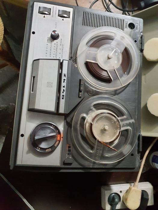 Magnetofon szpulowy ZK-145