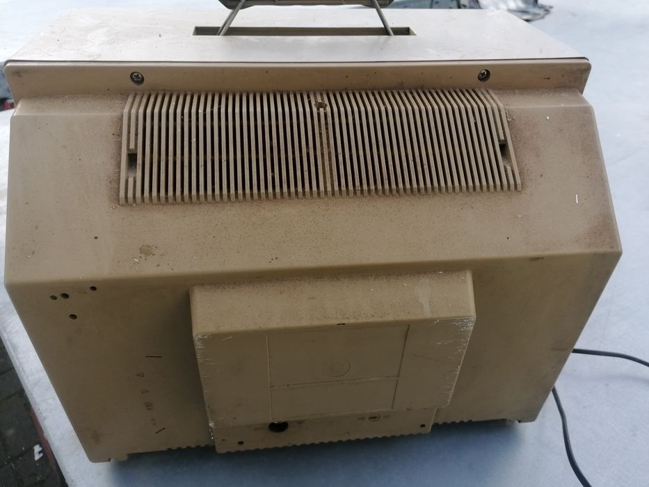 Old television - does not work64585126504066122