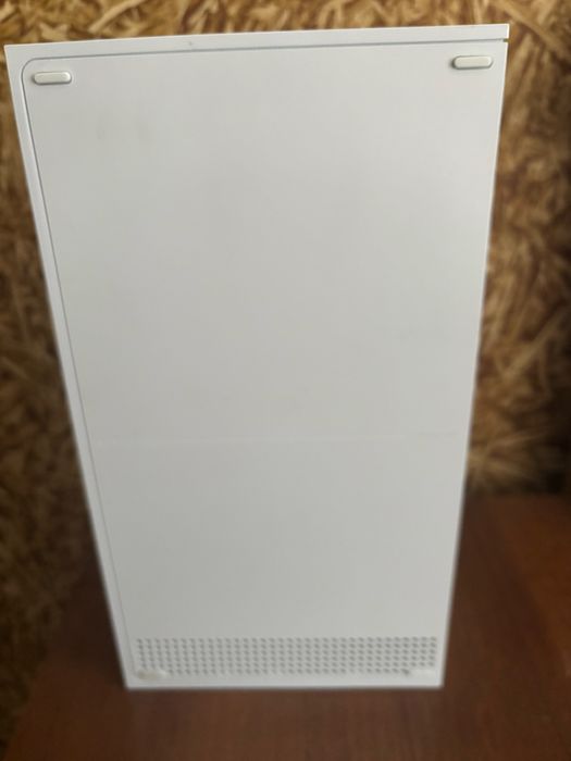 Продаю Xbox Series S