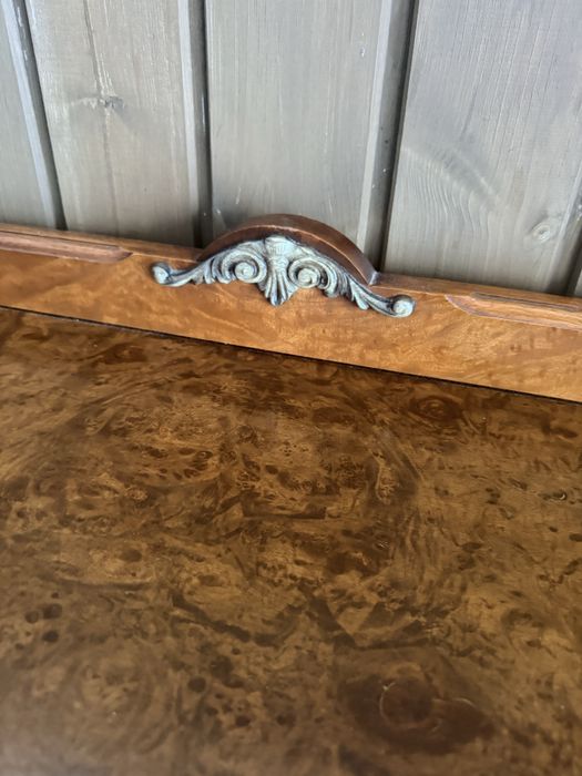 Komoda w klasycznym stylu