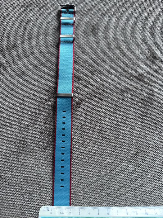 Pasek nato 20mm NOWY błękitno-czerwony srebrna sprzączka