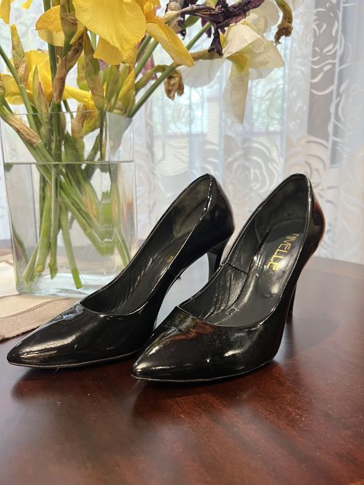 Продам туфлі