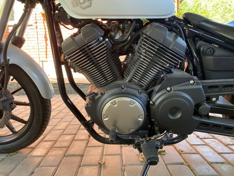 Yamaha Bolt XV950R Официал состояние Новый 6500км