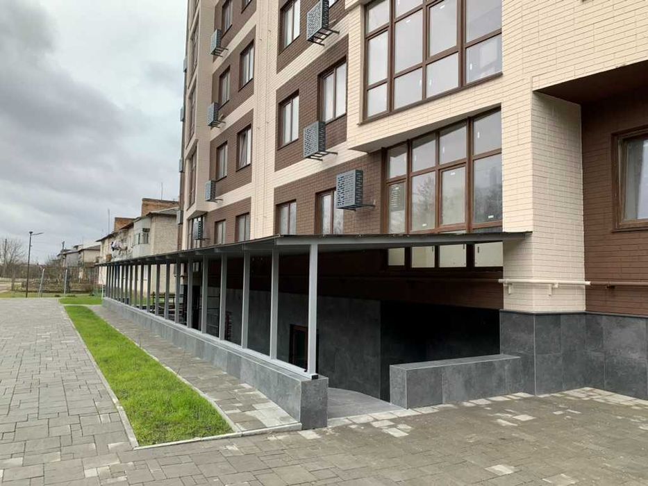 159,4 м² в цоколі після забудовника, ЖК Престиж, м.Радивилів Рівн обл.