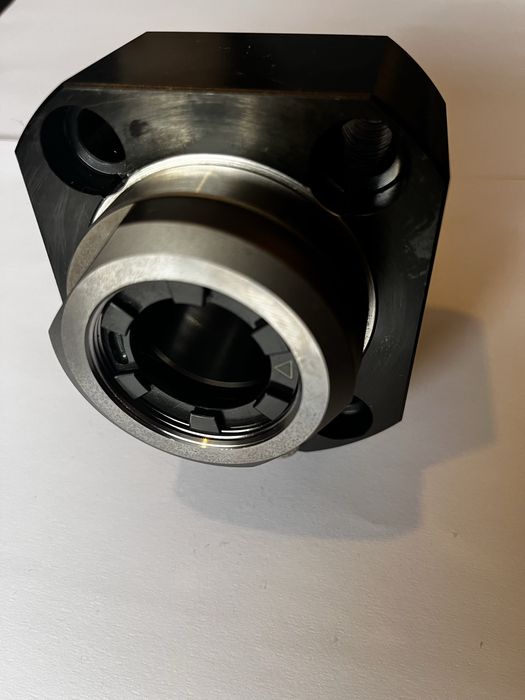 Oprawka napedzana prosta BMT55