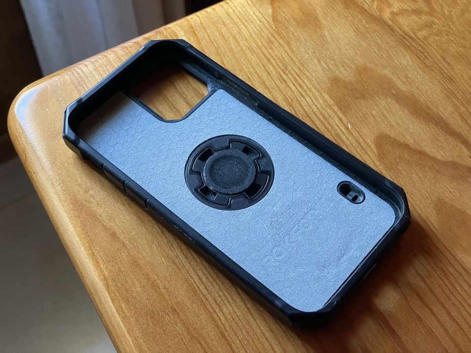 Capa Rokform iPhone 12 / 12 Pro
