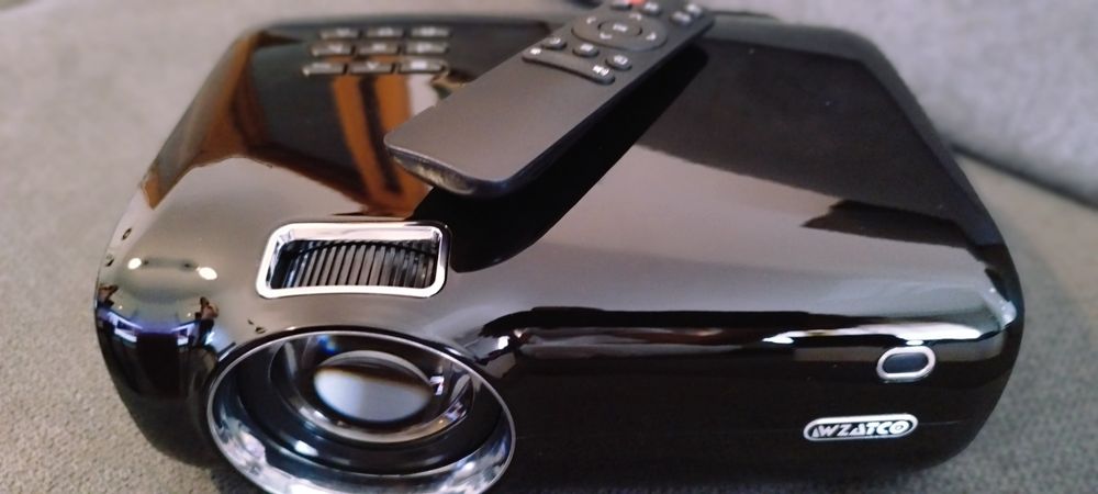 Projector LED com opção de TV BOX ANDROID 12  CINEMA EM SUA CASA .