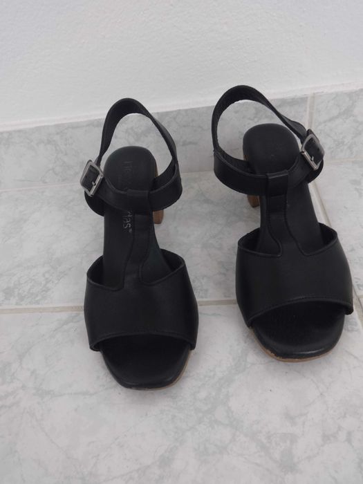 Sandálias Pretas Gama Conforto