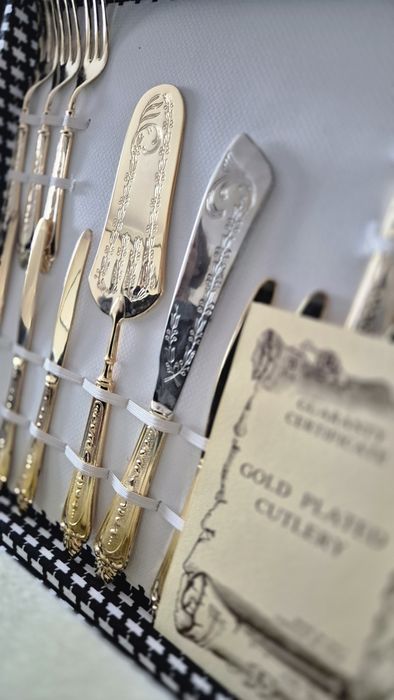 Conjunto de talheres dourados folheados a ouro + prato Limoges, novo