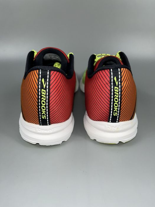 Кроссовки Brooks Hyperion 41 размер (по стельке 26 см)