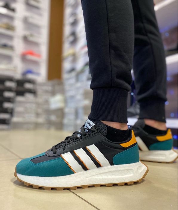 Оригінальні кросівки Adidas Retropy E5 GW0556