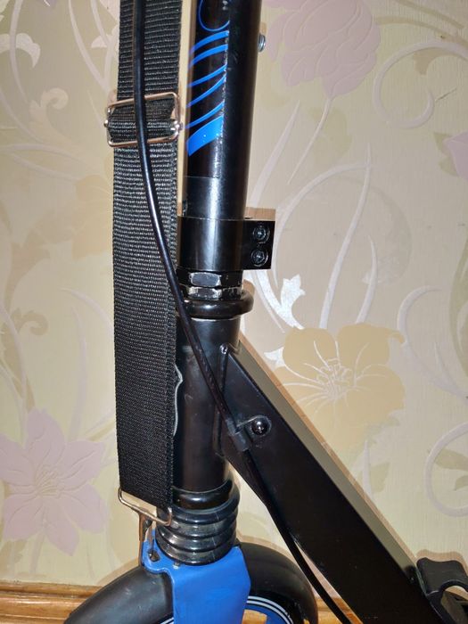 Продам дитячий самокат