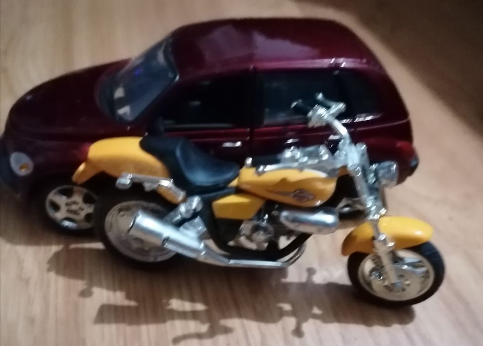 Carro + mota de coleção