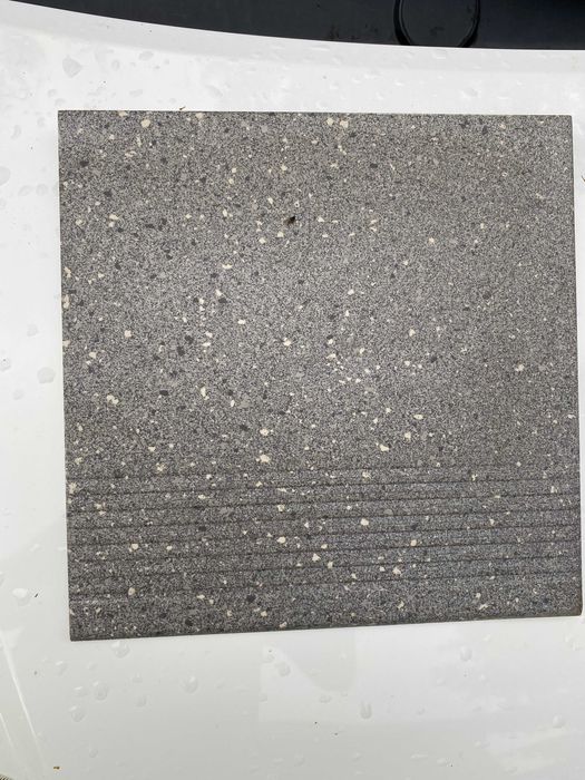 Opoczno STOPNICA hyperion h10 graphi. steptread gres 29,7 x 29,7 GAT.1