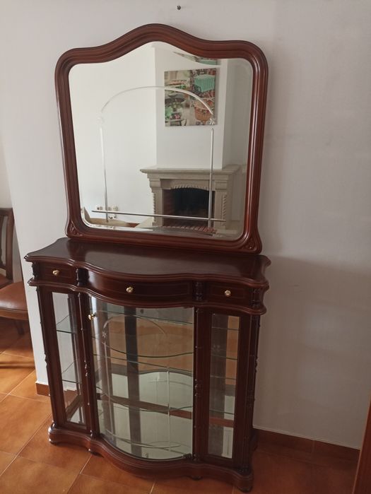 Móvel com vitrine e espelho  vintage
