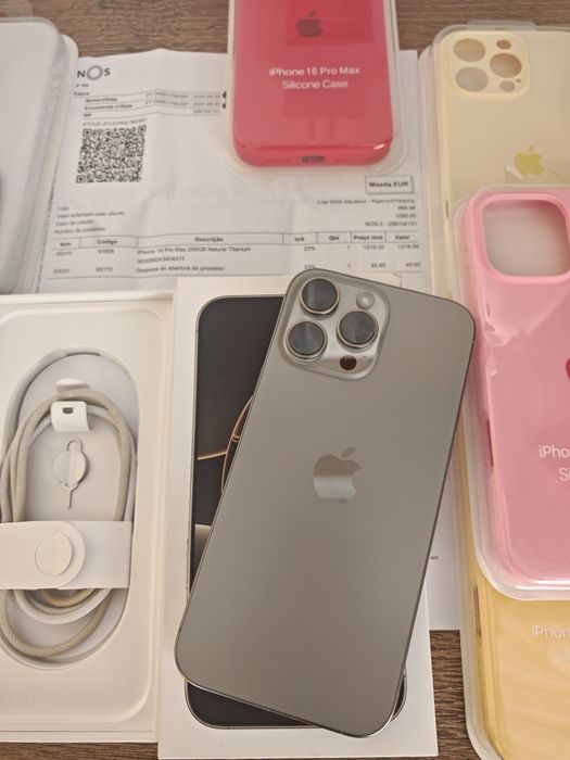 iPhone 16 Pro Max 6.9" Natural  Titanium Seminovo C/Garantia Aceito Re