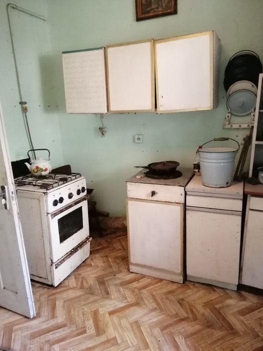 Продам будинок .