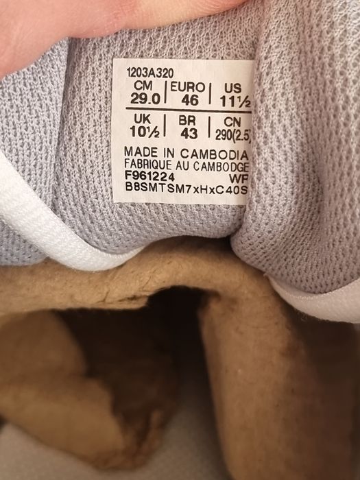 Оригінал 100% Кросівки Asics GT-2160   EURO 46