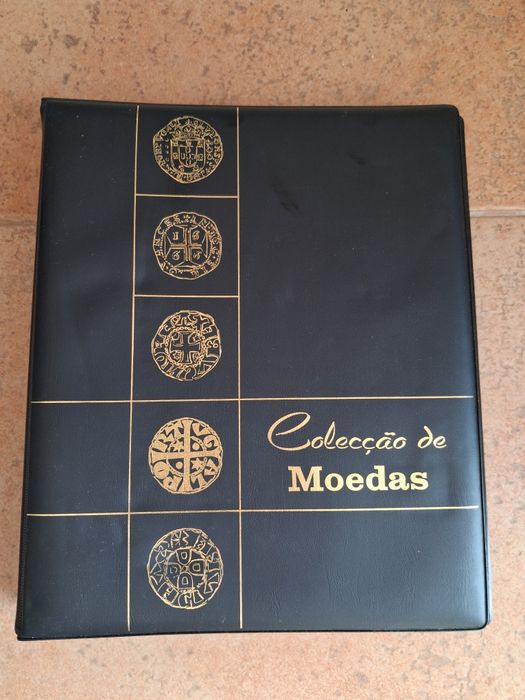 Coleção de 300  moedas portuguesas comemorativas e antigas – 3 pastas numismática