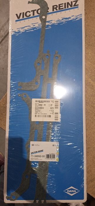 Прокладка піддону двигуна.