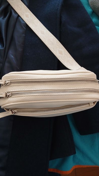Mala tiracolo beige